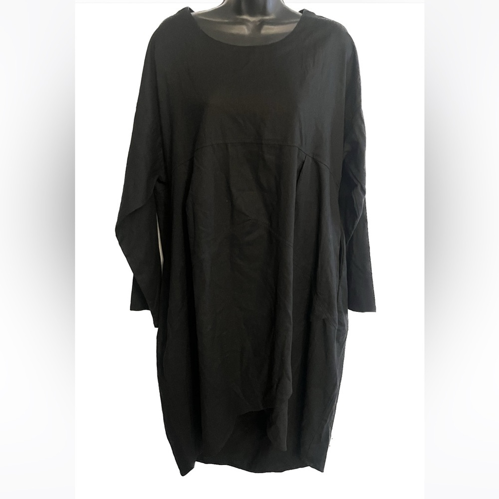 NWT size 2XL women’s black dress